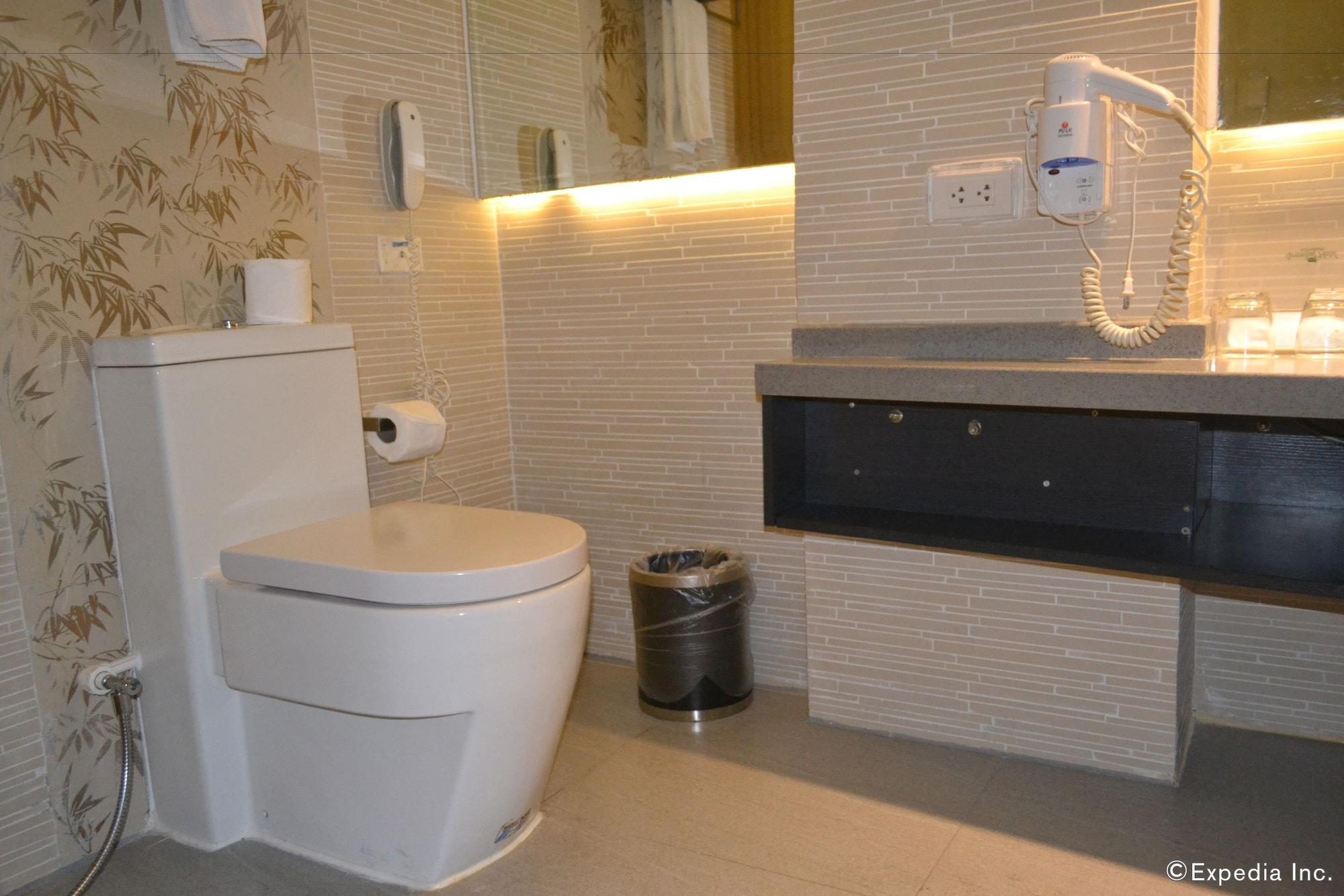 Greenleaf Hotel Gensan General Santos City Dış mekan fotoğraf