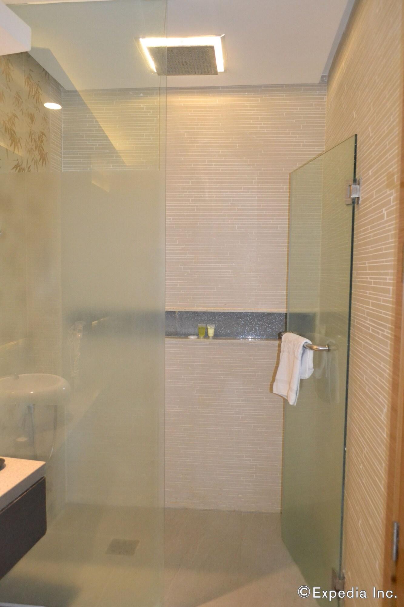 Greenleaf Hotel Gensan General Santos City Dış mekan fotoğraf