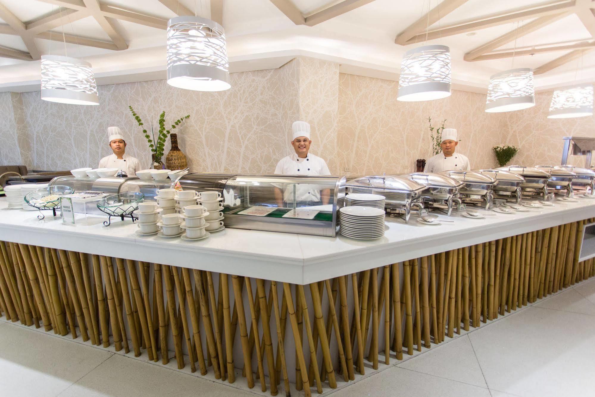 Greenleaf Hotel Gensan General Santos City Dış mekan fotoğraf